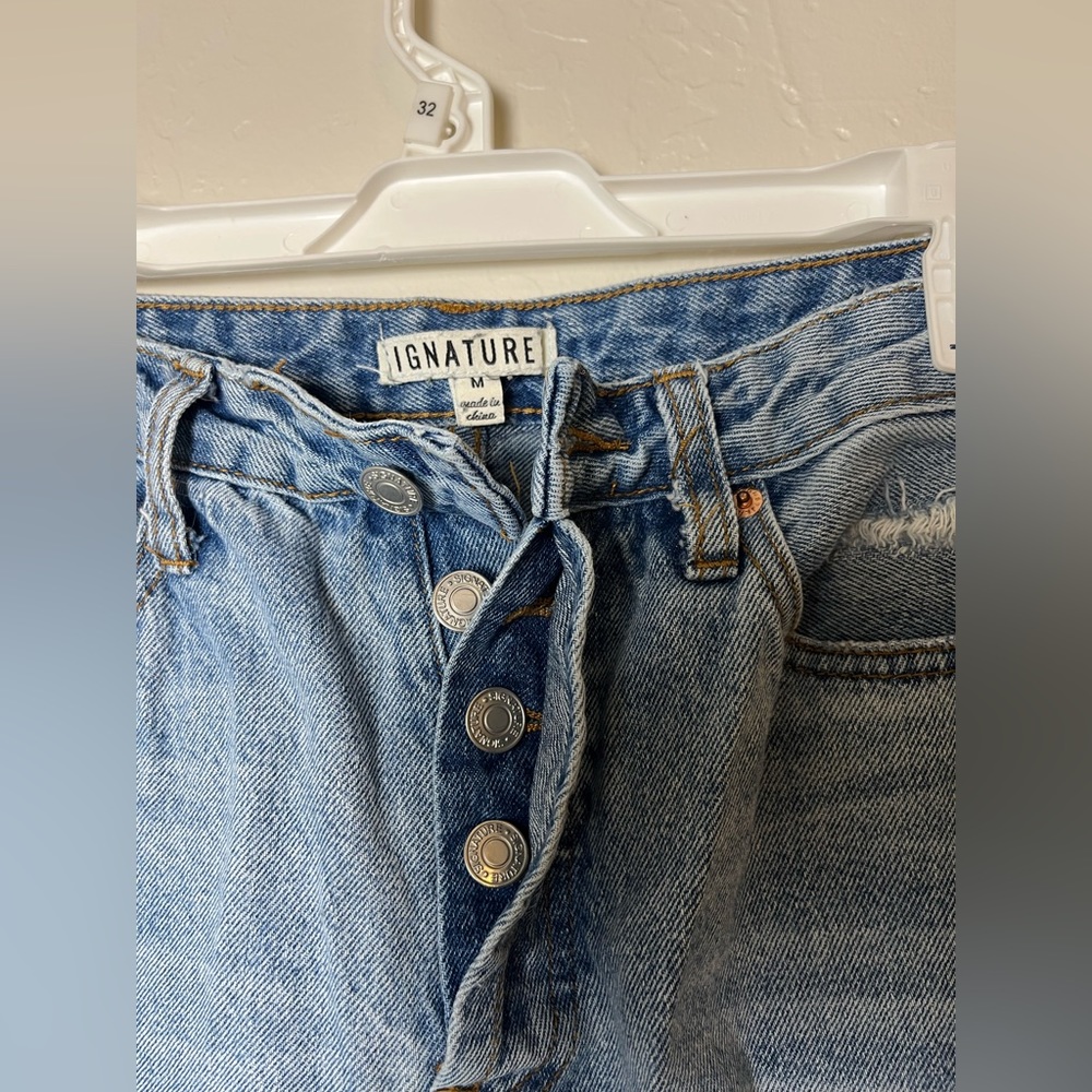 Signature Ripped High Rise Jeans - Picture 3 of 3